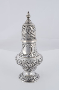 An English sterling silver sugar castor made in London, circa 1902, 22cm high, 230 grams