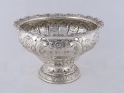 A sterling silver fruit bowl, early 20th century, 25.5cm diameter, 660 grams