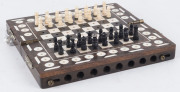 An Anglo-Indian traveling chess set, ebony and ivory, 19th century, ​15 x 15cm - 3