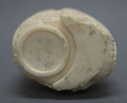 A Chinese snuff bottle with dragon motif, carved ivory, 19th century, ​6cm high - 8