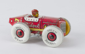 MARX Midget Racer No.7, tin plate lithographed wind-up car with driver; matching white "Balloon 1S.X.9.00" wheels. Made in U.S.A. Length: 13cm (5").