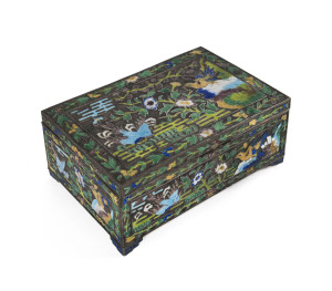 Chinese silver and enamel box, early 20th century, stamped "China", 5.5cm high, 13cm wide, 9cm deep