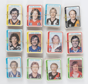 1979 SCANLENS: incomplete set with some heavy duplication of some players, comprising Carlton [57] incl. Alex Jesaulenko (5), Collingwood [42], Essendon [37], Fitzroy [54], Footscray [28], Geelong [54], Hawthorn [35] including Leigh Matthews (4), Melbour
