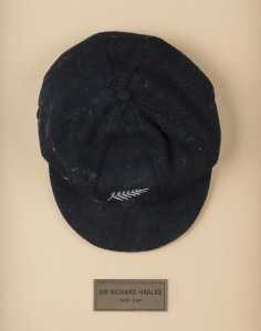 RICHARD HADLEE, NEW ZEALAND TEST CAP, circa 1988 Richard John HADLEE (Canterbury, Nottinghamshire, Tasmania & New Zealand, 1971-90). New Zealand black cloth Test Team cap, by Albion C&D of Australia, with embroidered "silver fern" emblem of New Zealand to