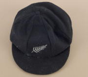 RICHARD HADLEE, NEW ZEALAND TEST CAP, circa 1988 Richard John HADLEE (Canterbury, Nottinghamshire, Tasmania & New Zealand, 1971-90). New Zealand black cloth Test Team cap, by Albion C&D of Australia, with embroidered "silver fern" emblem of New Zealand to - 5