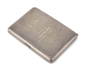 WENDT Australian silver ladies purse with BROKEN HILL inscription "Presented To Mrs. A. OLIVER By Her Employees With Much Respect And Esteem And Best Wishes For Her Future Happiness With Compliments Of The Season Xmas 1893. Hans, Cissey, Molly, Annie, Emily. ROYAL EXCHANGE HOTEL BROKEN HILL". Interior sumptuously fitted and with original plush leather box. Stamped "J.M.W." with crown and lion marks. 10cm high, 175 grams