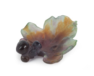 DAUM pate de verre French glass leaf dish, late 20th century, engraved "Daum, France", 19cm across