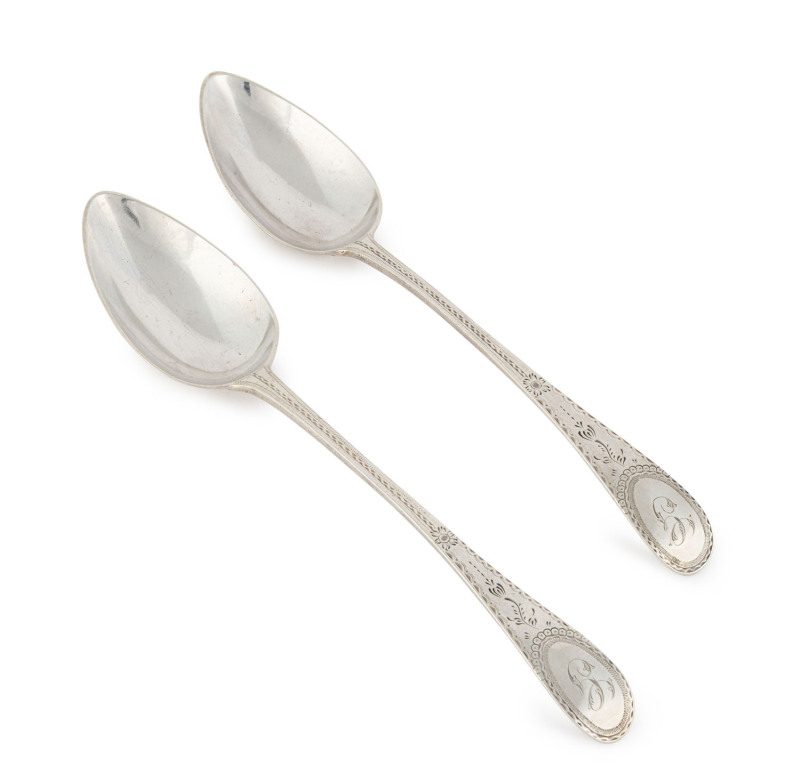 A pair of Georgian sterling silver tablespoons stamped "B.M.", London, circa 1827, 23cm long, 145 grams total