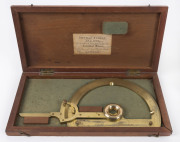 Antique English vernier protractor in mahogany case together with a Stanley spiral calculator in case, 19th and early 20th century, ​the cases 33cm and 46cm wide - 2