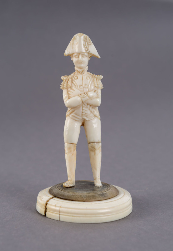 NAPOLEON Dieppe carved ivory statue on carved horn and ivory stand, 19th century, 9.5cm high