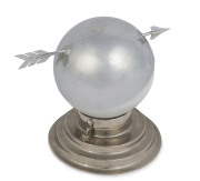 An Austrian Art Deco arrow and globe lamp, circa 1930s, 22cm high