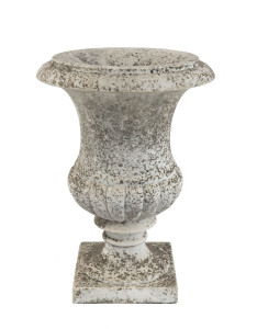A garden urn, carved marble, 19th century, 38cm high