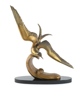 French Art Deco "Gull" statue, patinated bronze on Belgium black slate base, circa 1930, signed "Rochard" under the wing, 60cm high