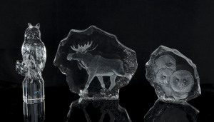 MATS JONASSON Swedish crystal owl and moose ornaments, together with a Goebel German crystal owl statue, 20th century, (3 items), the largest 17.5cm high