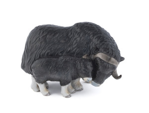 ROYAL COPENHAGEN "Musk Ox and Calf" Danish porcelain statue, 20th century, factory mark with crown and waves "Royal Copenhagen", 16cm high, 25cm wide