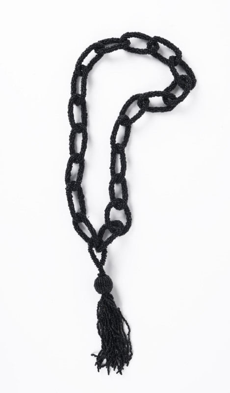 An vintage French jet bead necklace, circa 1920s ​55cm long