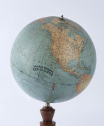 DIETRICH REIMERS ERD GLOBUS 10 inch globe on wooden base, circa 1929, 53cm high - 2