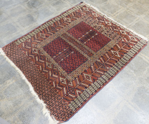 A Turkoman Hutchli rug, hand-woven, early 20th century, ​150 x 125cm