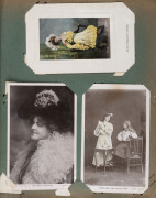 WORLD - Picture PostcardsEntertainment: old-time postcard album of British cards mostly showing Actresses, many are real-photo types incl. Pauline Chase, Phyllis & Zena Dare, Evie Greene, Doris Stocker, Marie Studholme, Dorothy Ward amongst others; used o - 3