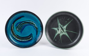 ELLIS: Two pottery platters with abstract designs, both incised or signed "Ellis, 28", ​32.5cm diameter