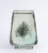 ELLIS pottery square form vase in green and cream glazes, incised "Ellis", ​24cm high - 2