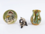 MARTIN BOYD pottery dish 10.5cm diameter, JOHN CAMPBELL pottery vase 10cm high, and a DAVID & HERMIA BOYD pottery cat figure 6cm high, (3 items)