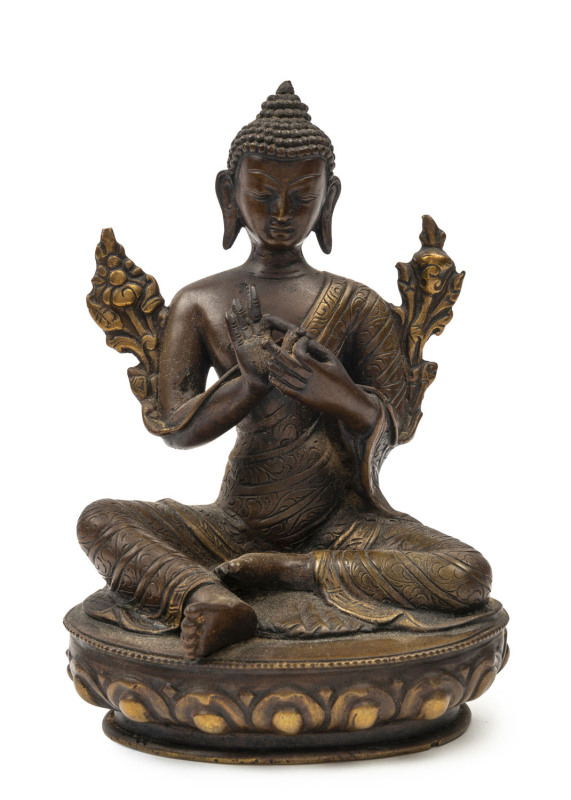 Sino-Tibetan bronze Buddha, 16th/17th century, 14.5cm high
