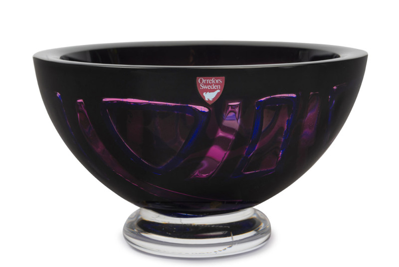 ORREFORS Ariel Swedish blue and purple glass bowl by JAN JOHANSSON, circa 1991, engraved "Orrefors, 959470, Jan Johansson, EAI-91", 10cm high, 18cm diameter