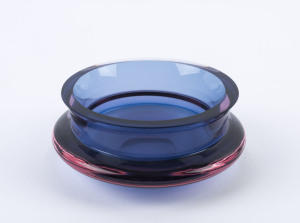 TAPIO WIRKKALA Finnish glass bowl in purple and blue for Iittala, engraved "Tapio Wirkkala, 3250", 5.5cm high, 14cm diameter