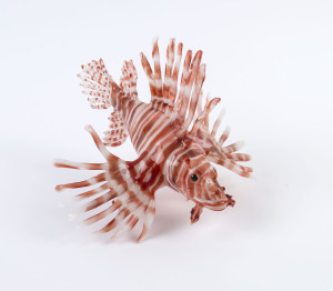 MARK ELIOTT "Spiny-Rayed Fish" glass sculpture, circa 2005, engraved "Mark Elliott, 15cm high, 20cm long
