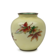 ANDO Japanese cloisonne vase with autumn leaves on yellow ground, Ando mark to base, 14cm high