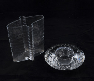 KOSTA BODA clear glass vase engraved "Kosta Boda, 48718, B. Vallien"; together with an ORREFORS Swedish glass bowl engraved "Orrefors, F.A. 1885/2", (2 items), the vase 18cm high