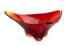 LAGUNA Italian Murano red glass triangular fruit bowl, circa 1960s original foil label "Laguna, Murano Glass, Venezia", ​13cm high, 33cm wide