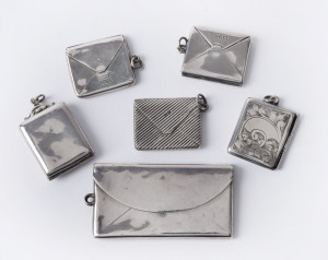 Collectables: Stamp Boxes - Silver: mostly Edwardian selection, all in envelope form designs, with fob chain rings, comprising 1903 Sydney & Co single-size case (27x24mm) engraved "LG" on front, weight 4gr, hallmarked in Chester; 1905 Albert E Jones singl