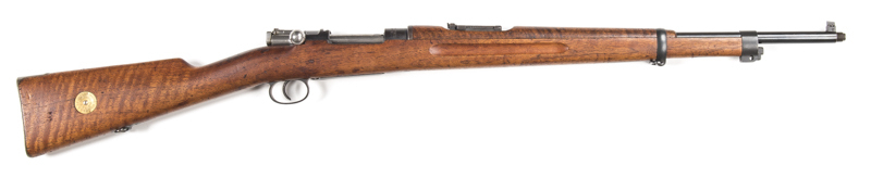 SWEDISH MOD.96/38 B/A SHORT RIFLE: 6.5x55; 5 shot mag; 23.75" barrel; f. bore; std sights, bayonet fitting, swivels, SWEDISH CYPHER 1917 & CARL GUSTAFS STADS GEVERSFAKTORI to the breech; vg profiles & clear markings; retains 70% military black finish with