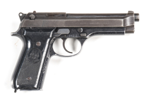 BERETTA MOD 92S S/A PISTOL: 9mm; 15 shot mag; 125mm (4 7/8") barrel; vg bore; std sights, Beretta address & markings to both sides of the slide; g. profiles & clear markings; blue/grey finish to slide; thin blacked finish to alloy frame; g. Beretta black 