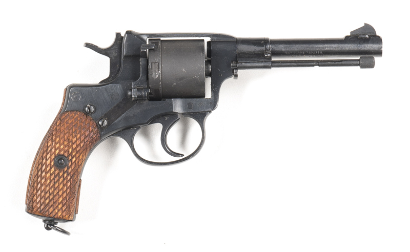 NAGANT MOD.1895 SERVICE REVOLVER: 7.62x38; 7 shot non fluted cylinder; 114mm (4½") round barrel; g. bore; pistol has been Arsenal refinished to a dull black with most markings now absent; vg chequered wooden grips with lanyard ring; gwo & cond. #32078 Dat