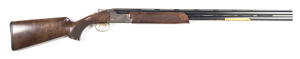 BROWNING B725 SPORTER: 12G; 3" chambers choked CYL & CYL; 30" barrels; ventilated rib; exc bores; barrels inscribed 12G-2¾ and 3" BROWNING S.A.; plain action marked B; gold single select trigger; full blacked finish to barrels; matt stainless steel action