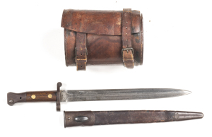 LOT X 2: PERSONAL ITEMS OF "THE PROPERTY OF LAWRENCE GEORGE HATTON MARSHALL". TROOPER 100 COLONIAL BUSHMEN'S REGIMENT 4TH VICTORIAN IMPERIAL CONTINGENT TO THE ANGLO BOER WAR: British Military Mounted Trooper's mess kit, tin plate, mug with folding handle,