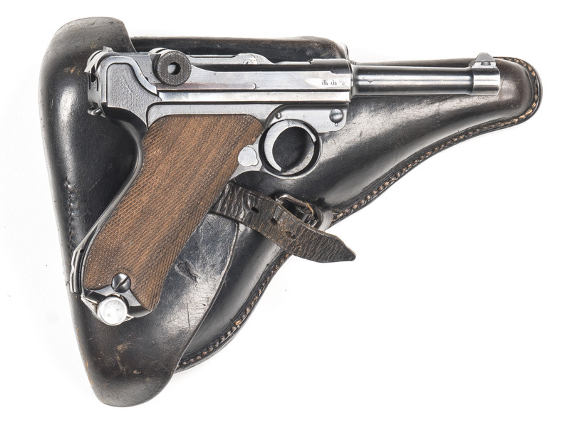 GERMAN WWII P.08 LUGER SERVICE PISTOL: 9mm; 8 shot mag; 102mm (4") barrel; g. bore; std sights; 42 to the breech; byf to toggle; sharp profiles & clear markings; retaining 95% original blacked finish; P.08 to lhs of action; WAFFENAMT stamps to rhs of acti