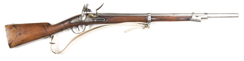 FRENCH MODEL 1800 NAPOLIONIC PERIOD FLINTLOCK MUSKETOON: 62 Cal; 27¼" barrel; g. bore; std sights & fittings; 1801 date to the lhs of barrel; lock marked MANU A IMP MUTZIG; fitted with a re-inforced cock & brass pan; steel t/guard & furniture; g.profiles