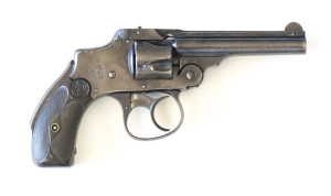 SMITH & WESSON 32 SAFETY HAMMERLESS 2ND MODEL REVOLVER: 32 S&W; 5 shot fluted cylinder; 89mm (3½") barrel. g. bore; std sights & 2 line SMITH & WESSON address to top barrel flat; S&W trade mark to rhs of frame; g. profiles & clear markings; retaining 75% 