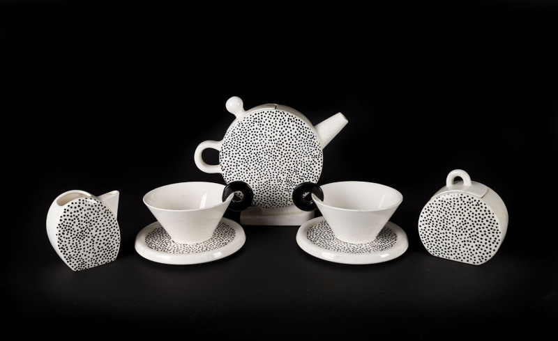 MEMPHIS porcelain seven piece bachelor tea set, 20th century, stamped "Memphis by Dasch, Japan", 20cm high