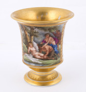 Paris Porcelain hand-painted and gilded cabinet cup, 19th century, ​10.5cm high - 3