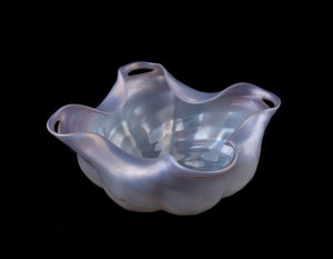 LOETZ Bohemian Art Nouveau glass bowl, circa 1900, 10cm high, 24.5cm wide