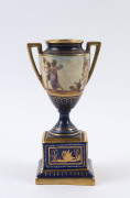 ROYAL VIENNA Austrian porcelain urn with classical scene, late 19th century, blue beehive mark, ​17.5cm high - 2