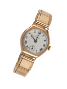 ROLEX 9ct gold gents watch, Roman numerals with subsidiary seconds dial, circa 1927, rolled gold bracelet, 3.25cm wide