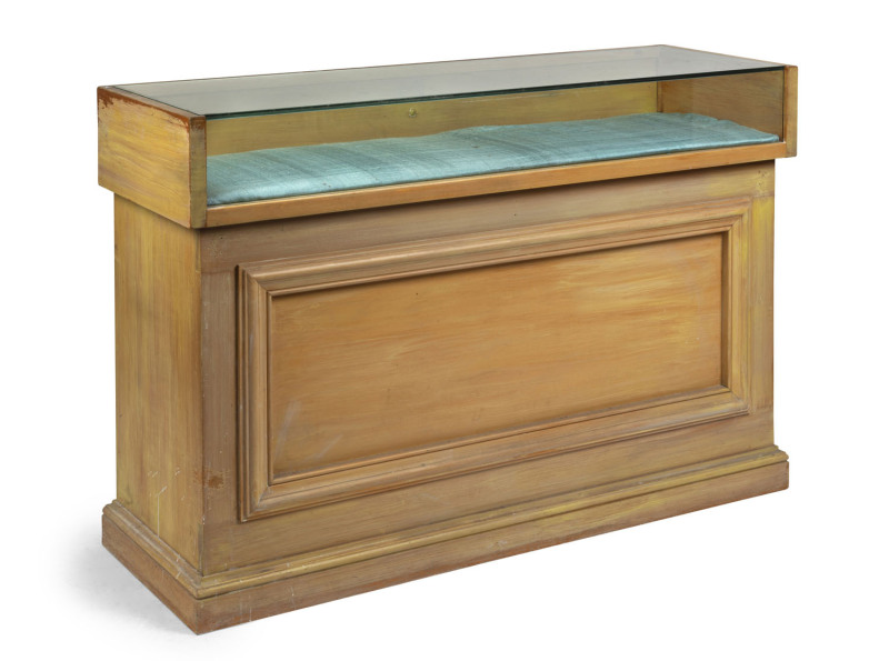 A shop counter display cabinet, 20th century, ex Joshua McClelland Gallery, Melbourne, 100cm high, 152cm wide, 50cm deep