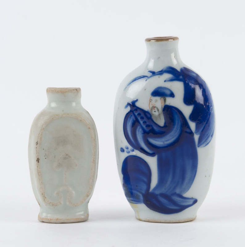 Two Chinese ceramic scent bottles (no lids), 19th century and earlier, (2 items), 8cm and 5.5cm high