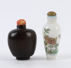 A Chinese boxwood snuff bottle with coral lid together with a glass and enamel example with agate lid, 19th/20th century, 6cm and 7.5cm high